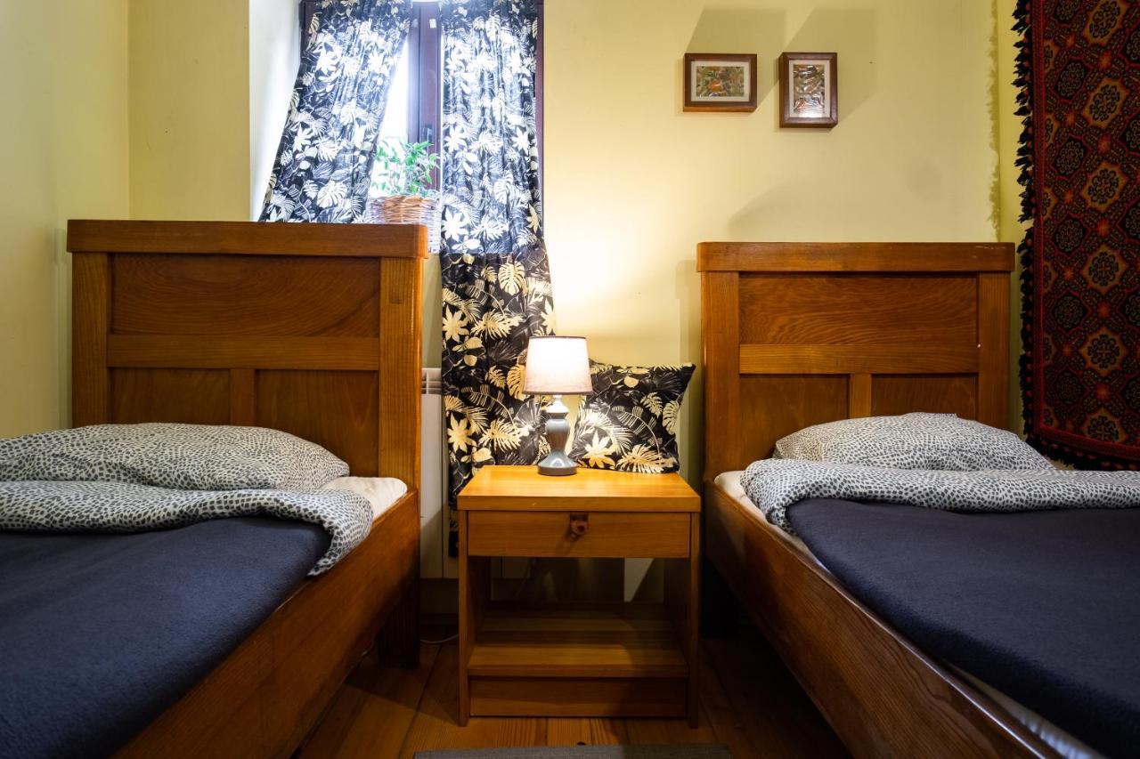 Modryna Ranczo Bed and Breakfast Krasiczyn Exteriör bild