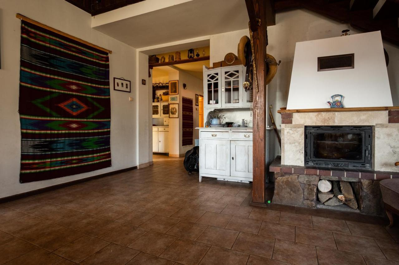Modryna Ranczo Bed and Breakfast Krasiczyn Exteriör bild