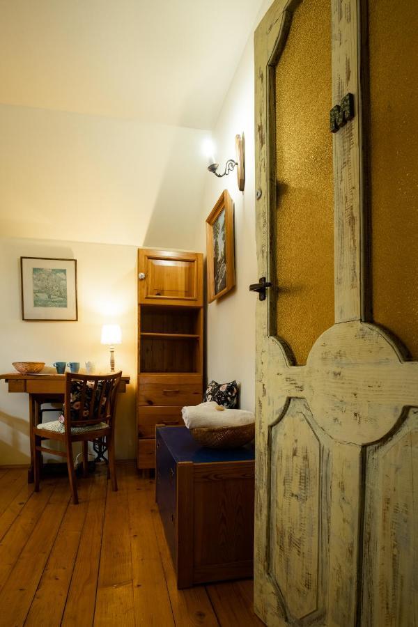 Modryna Ranczo Bed and Breakfast Krasiczyn Exteriör bild